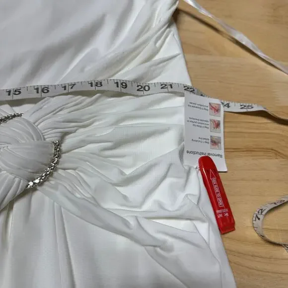 Mac Duggal NWT Draped Side Knot Jersey Gown Rhinestone Ring White Size 22 *Flaw* - Picture 8 of 12